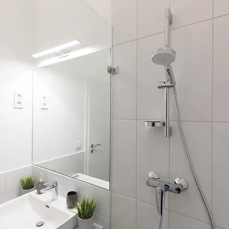 Apartment In The Jewish Quarter With Free Parking *